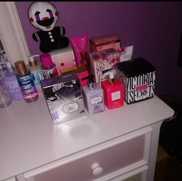 Showing - Picture 3 of 8